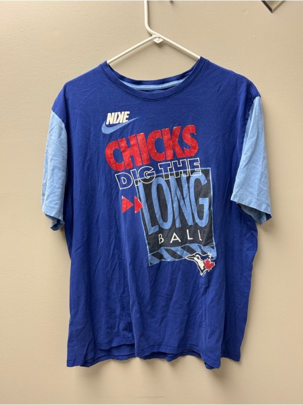 Nike Women’s Blue Jays Graphic Blue T-Shirt